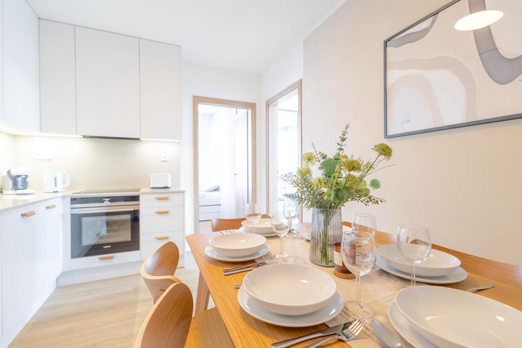 Bright 2Br - 8Th Floor, Balcony, Free Parking - By Gravity Prague Praga Exterior foto