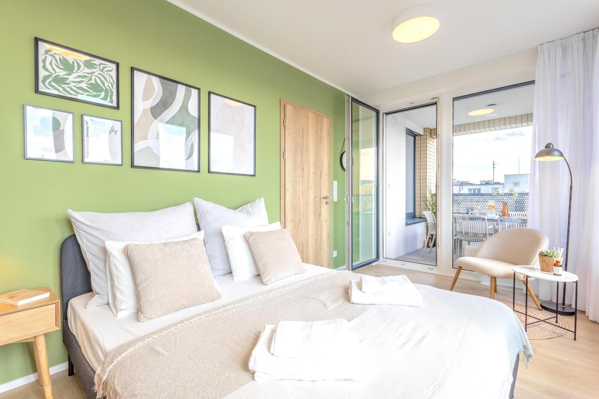 Bright 2Br - 8Th Floor, Balcony, Free Parking - By Gravity Prague Praga Exterior foto